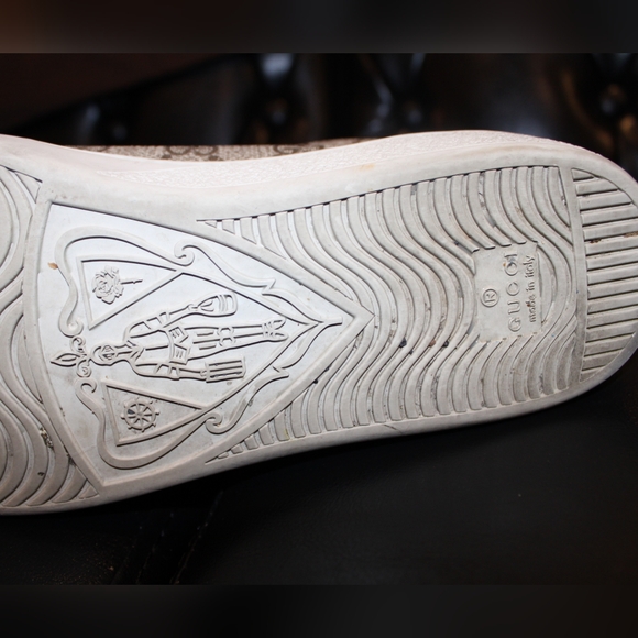 Pre loved Gucci shoes - Picture 6 of 8